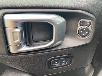 2022 Jeep Wrangler Unlimited Sahara Altitude