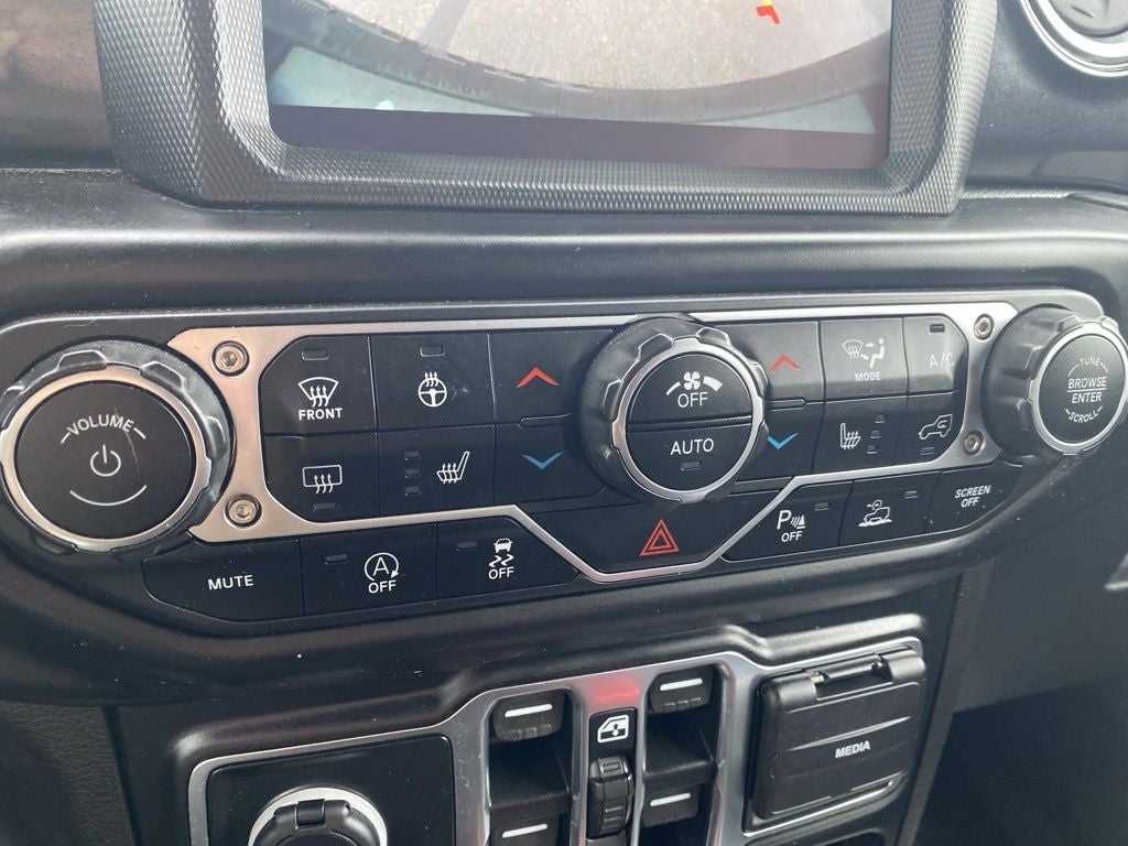 2022 Jeep Wrangler Unlimited Sahara Altitude