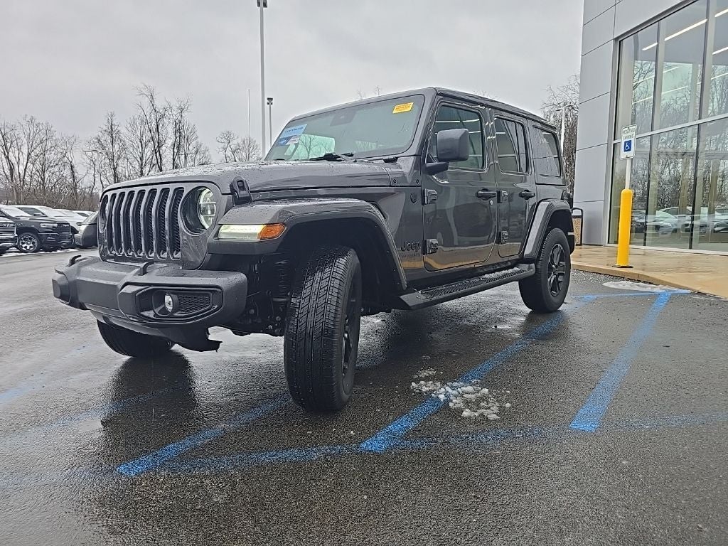 2022 Jeep Wrangler Unlimited Sahara Altitude