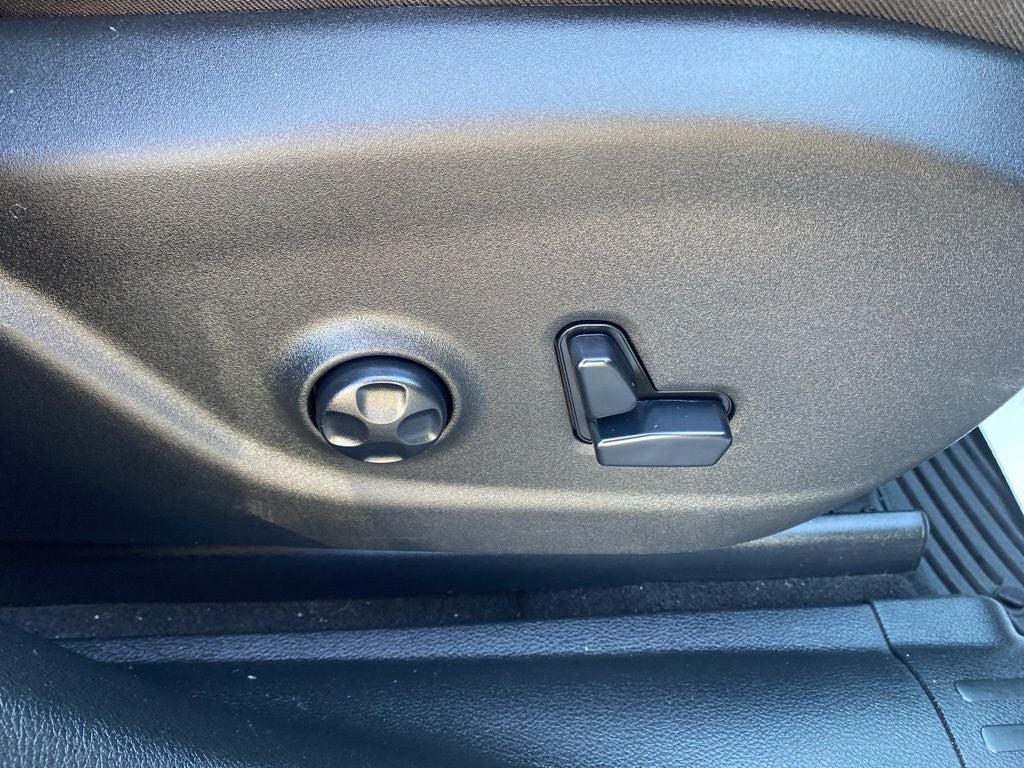 2020 Jeep Cherokee Lux