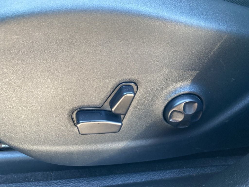 2020 Jeep Cherokee Lux