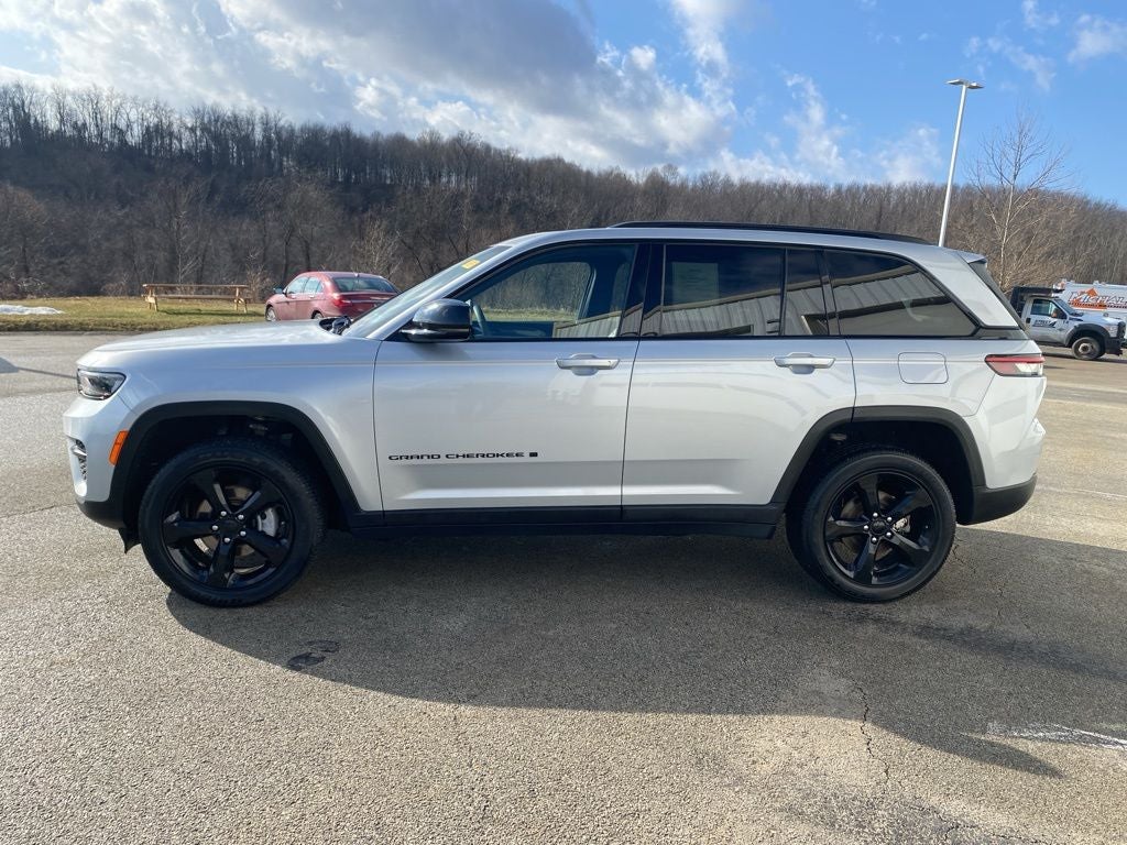2023 Jeep Grand Cherokee Altitude