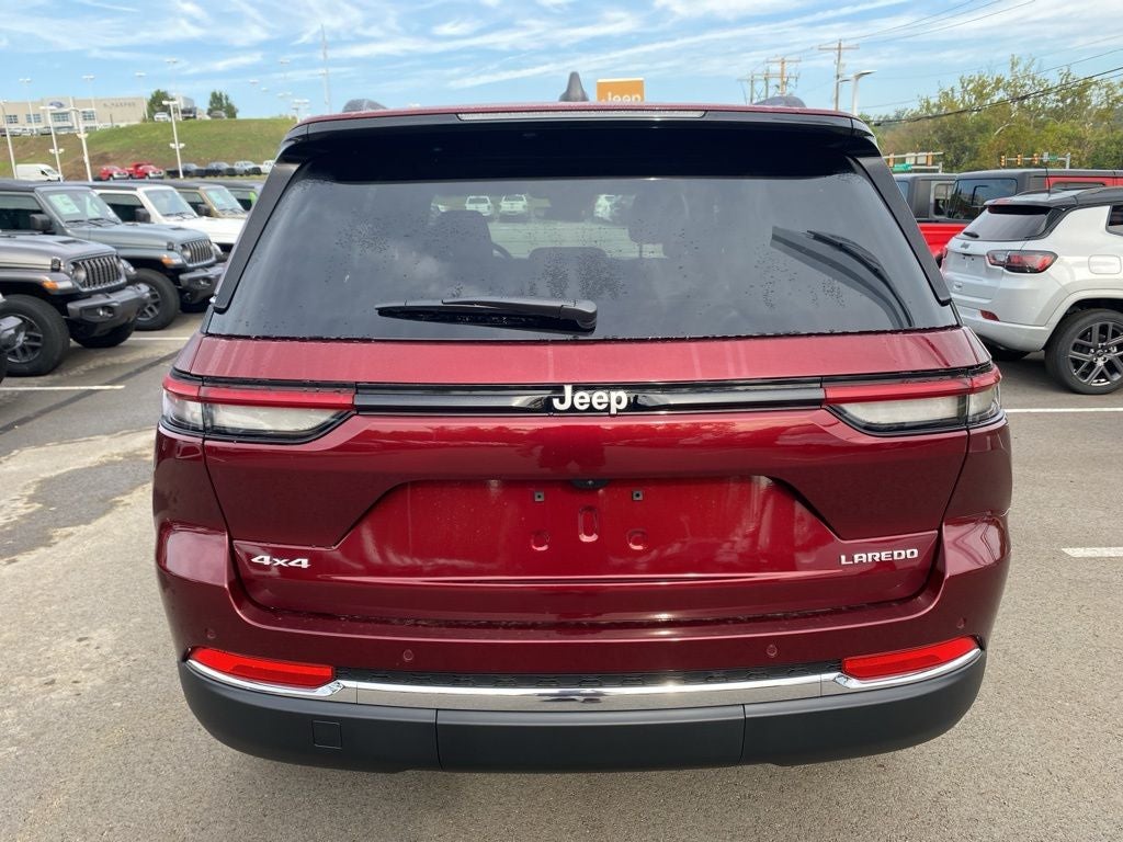 2025 Jeep Grand Cherokee Laredo