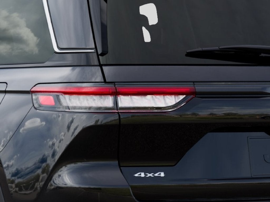 2027 Jeep Grand Cherokee Laredo X