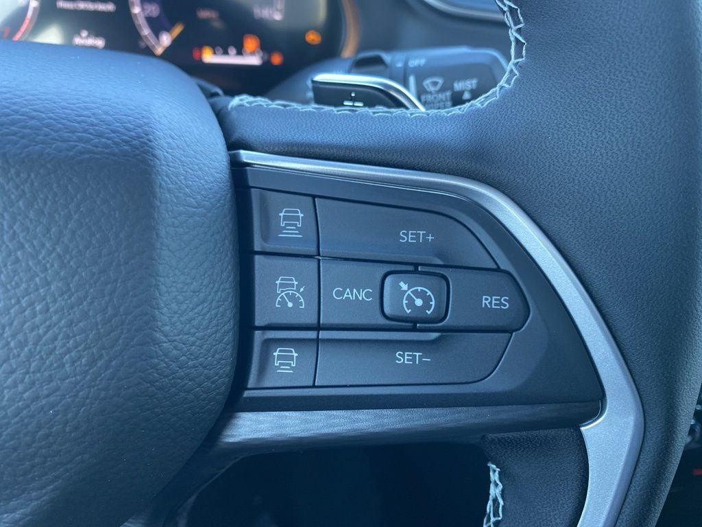 2025 Jeep Grand Cherokee Laredo X