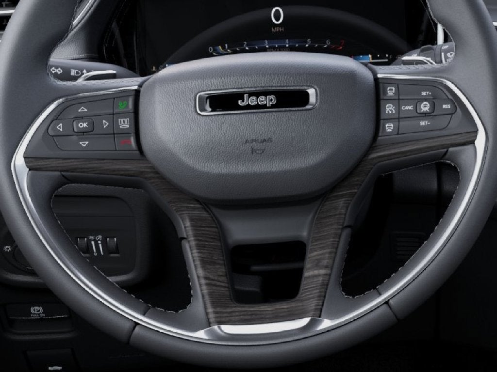 2027 Jeep Grand Cherokee Laredo Altitude