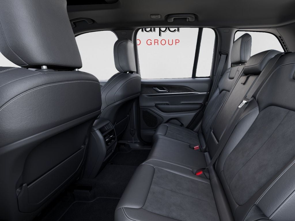 2026 Jeep Grand Cherokee Altitude