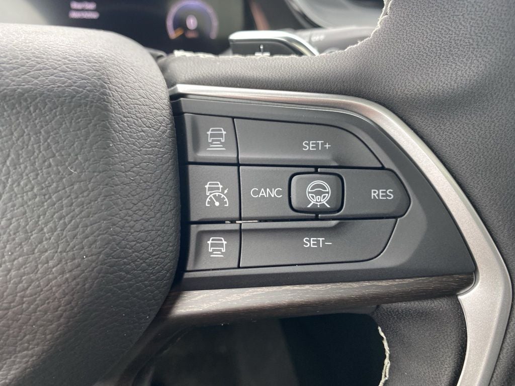 2026 Jeep Grand Cherokee Laredo