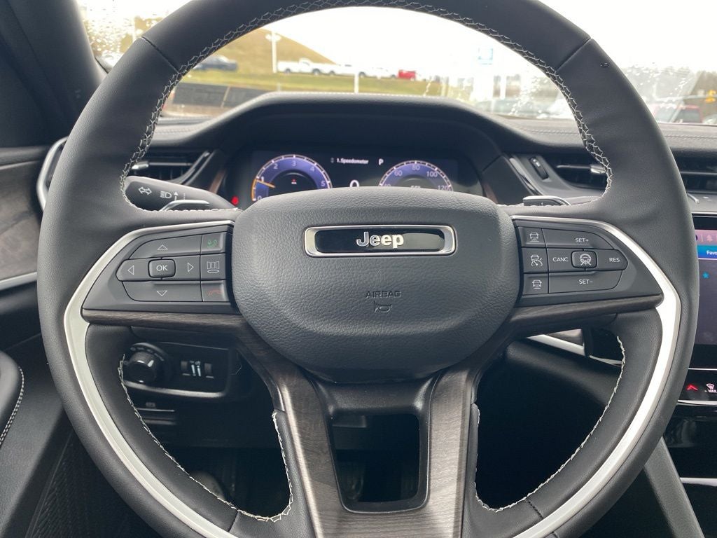 2026 Jeep Grand Cherokee Laredo