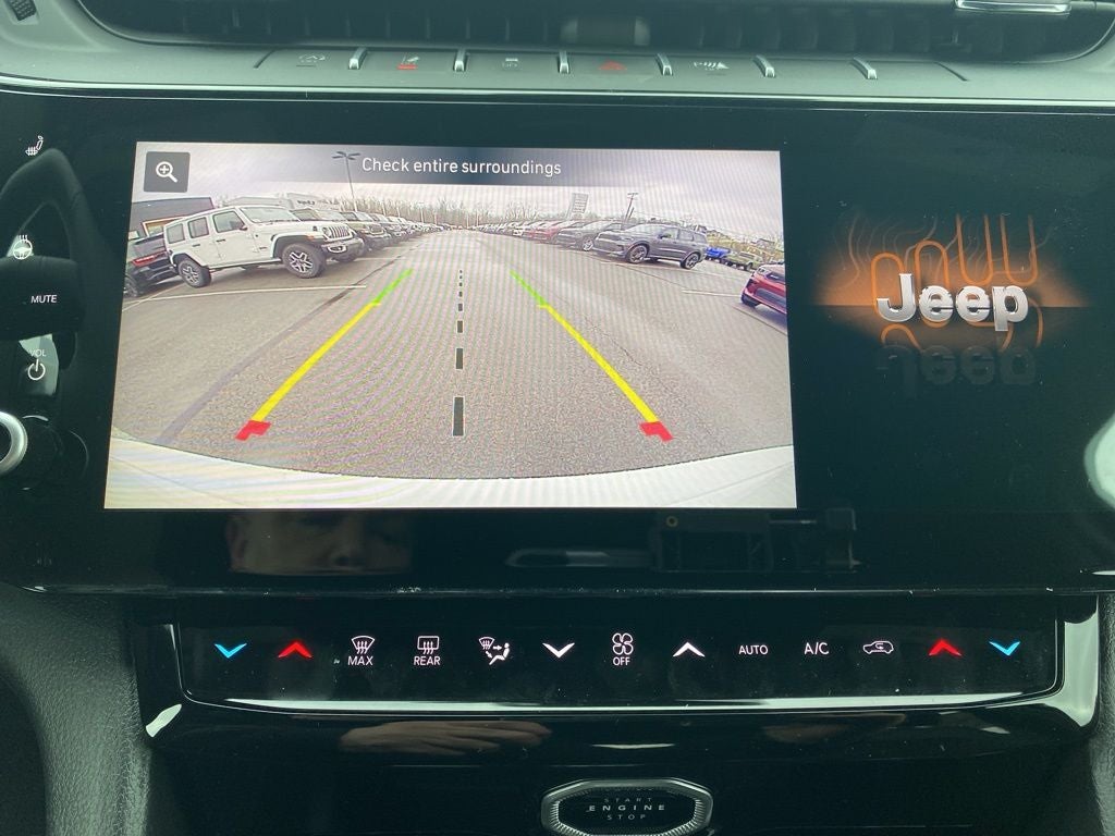 2026 Jeep Grand Cherokee Laredo