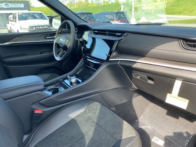 2026 Jeep Grand Cherokee L Laredo