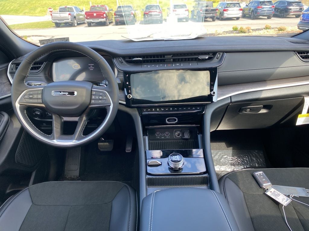 2026 Jeep Grand Cherokee L Laredo