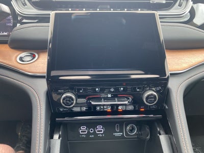 2025 Jeep Grand Cherokee L Summit