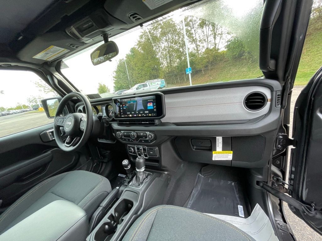 2025 Jeep Gladiator Sport