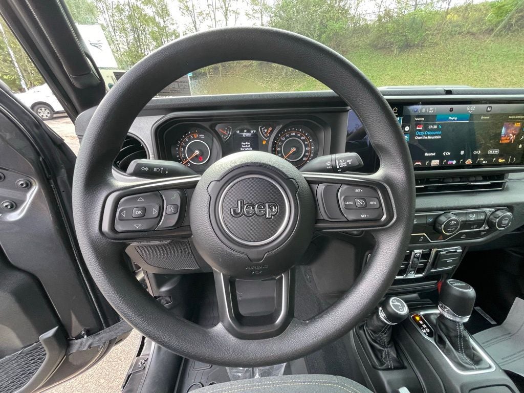 2025 Jeep Gladiator Sport