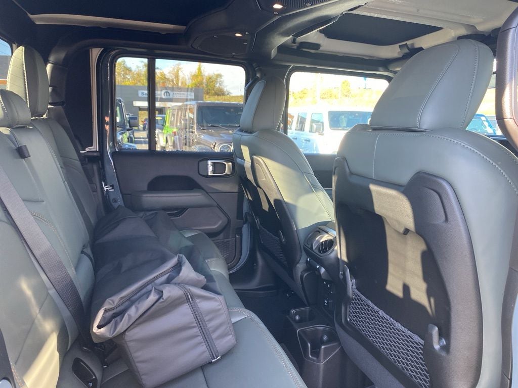 2025 Jeep Gladiator Mojave