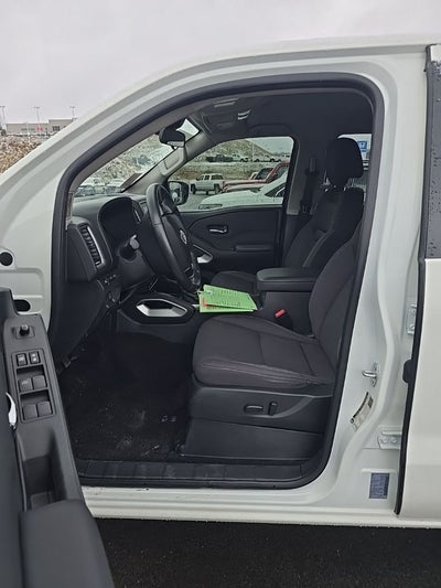 2024 Nissan Frontier SV