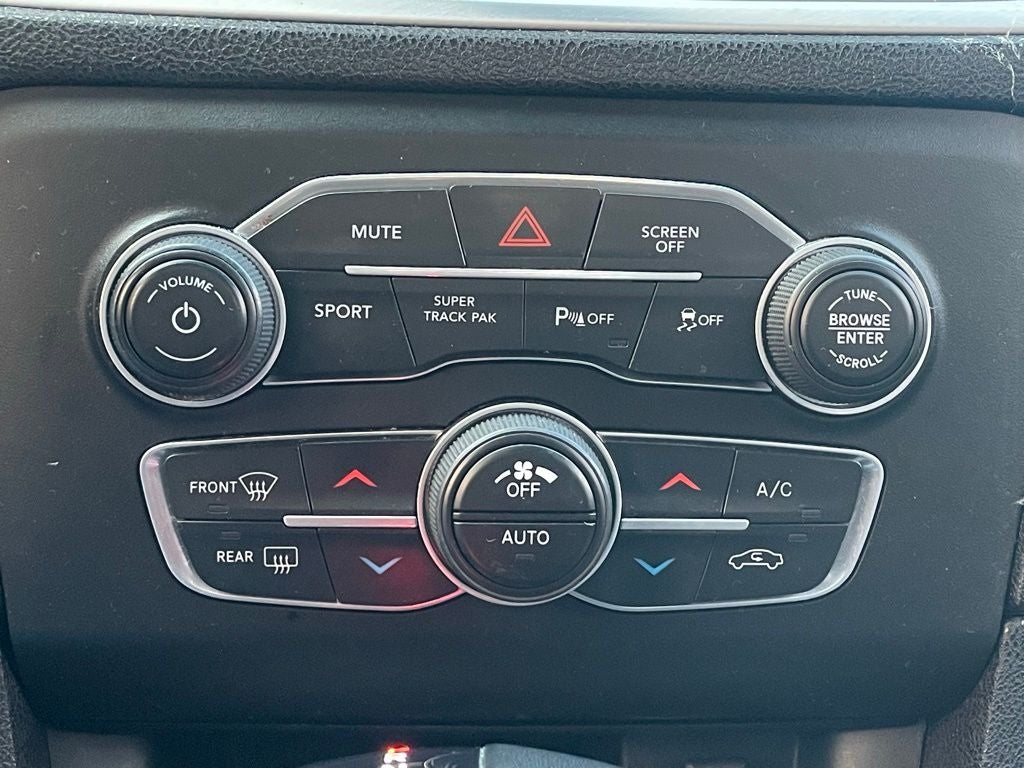 2019 Dodge Charger SXT