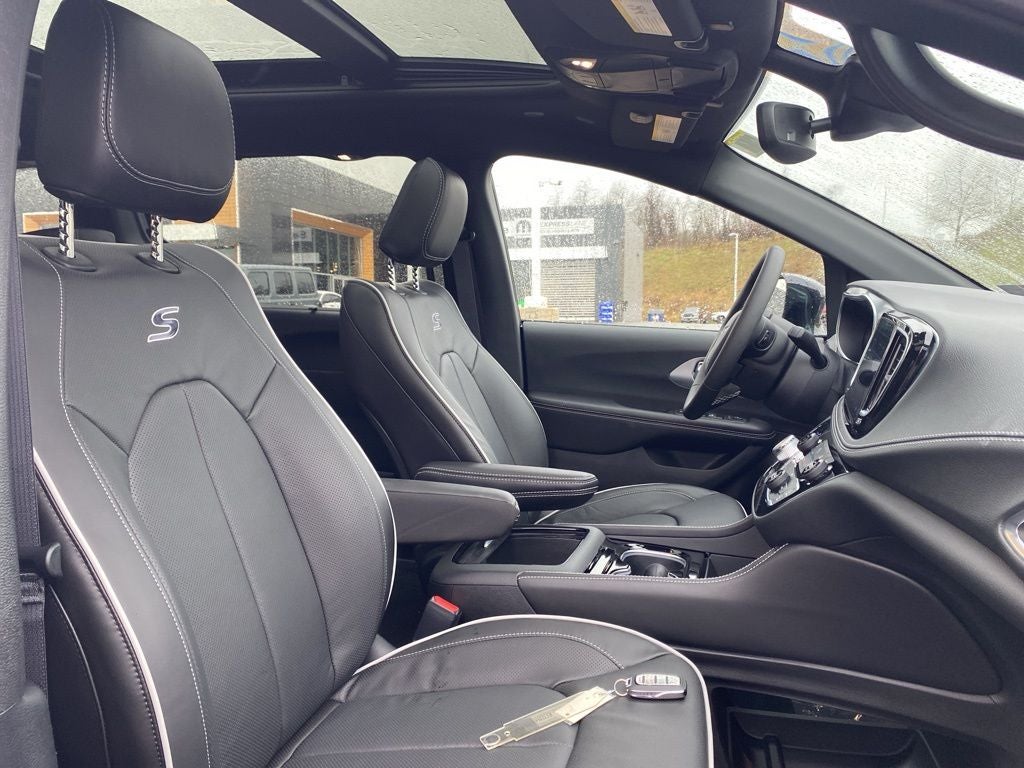 2026 Chrysler Pacifica Limited