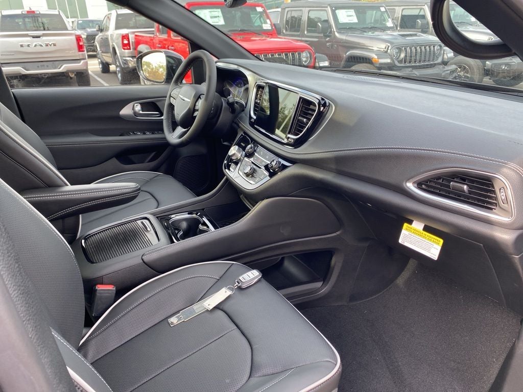 2026 Chrysler Pacifica Limited