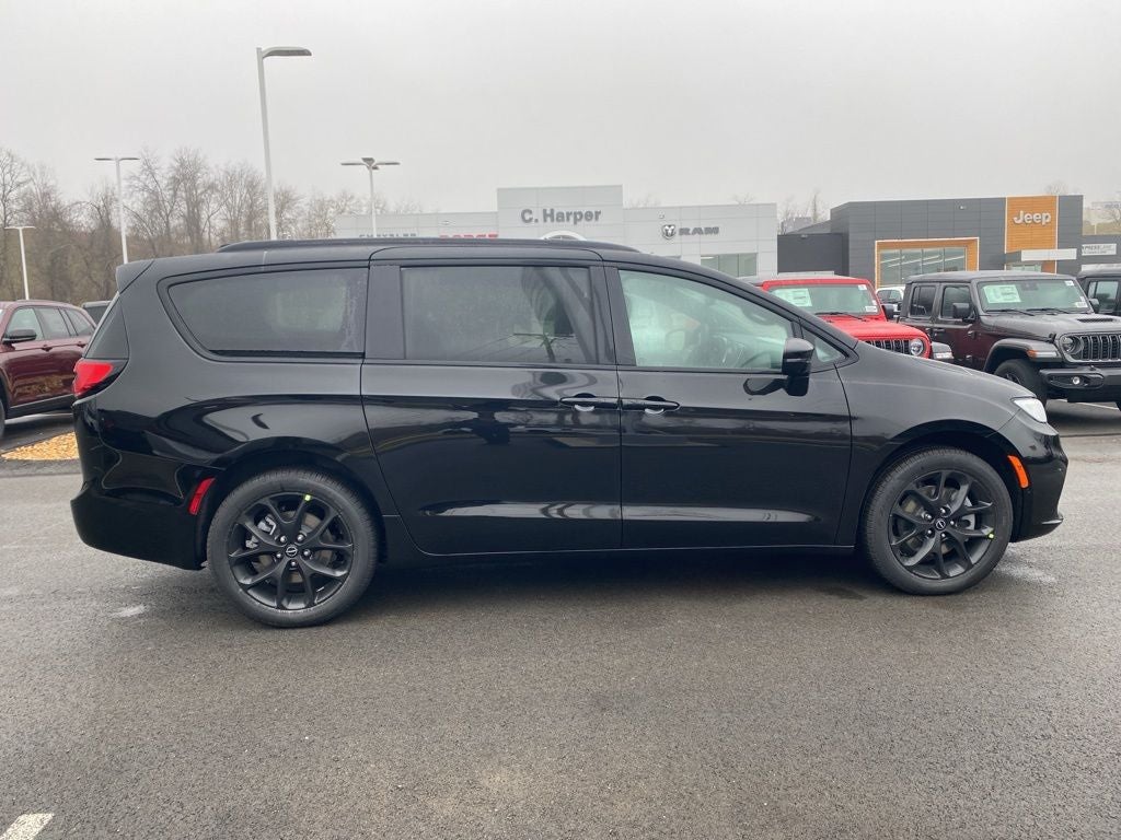 2026 Chrysler Pacifica Limited