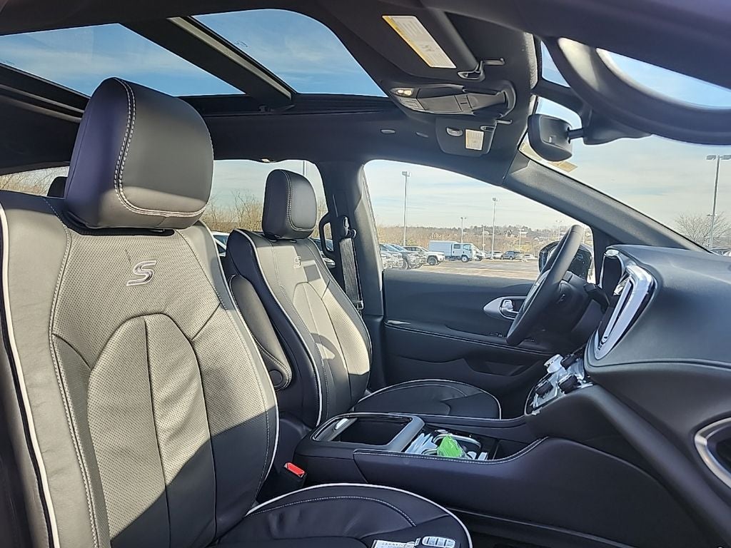 2026 Chrysler Pacifica Limited