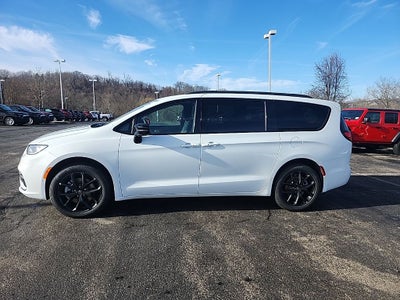 2026 Chrysler Pacifica Limited