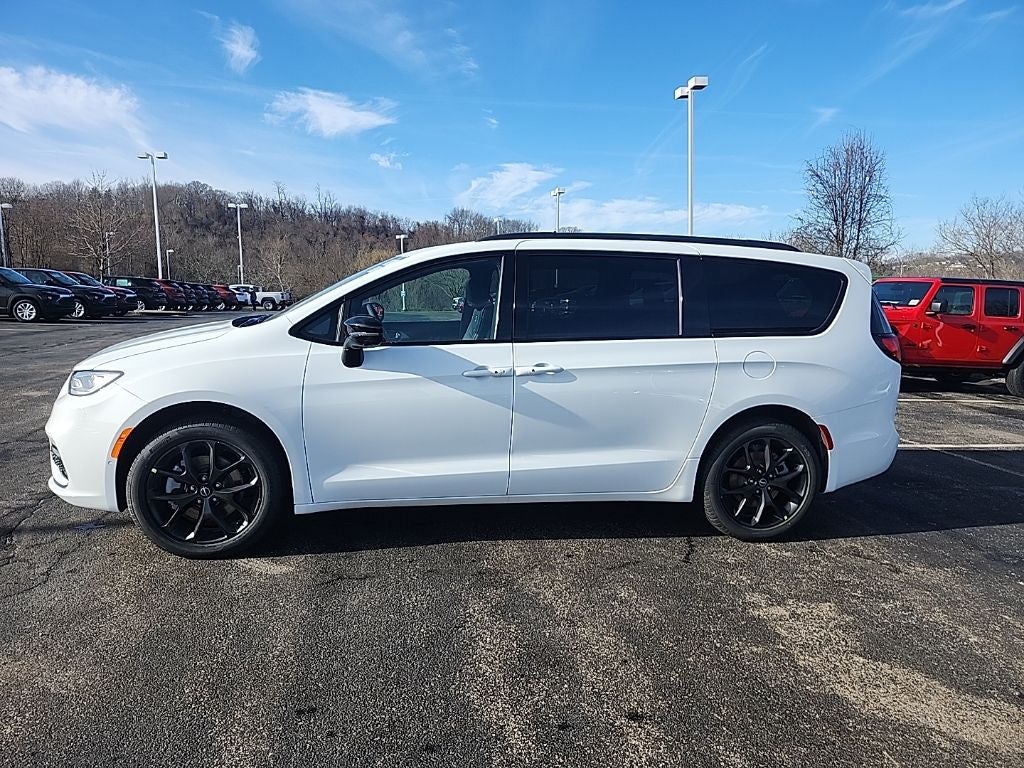 2026 Chrysler Pacifica Limited