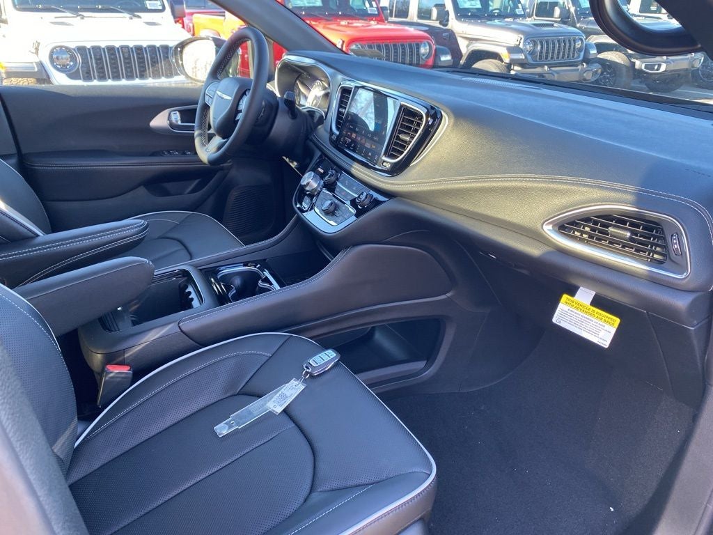 2026 Chrysler Pacifica Limited