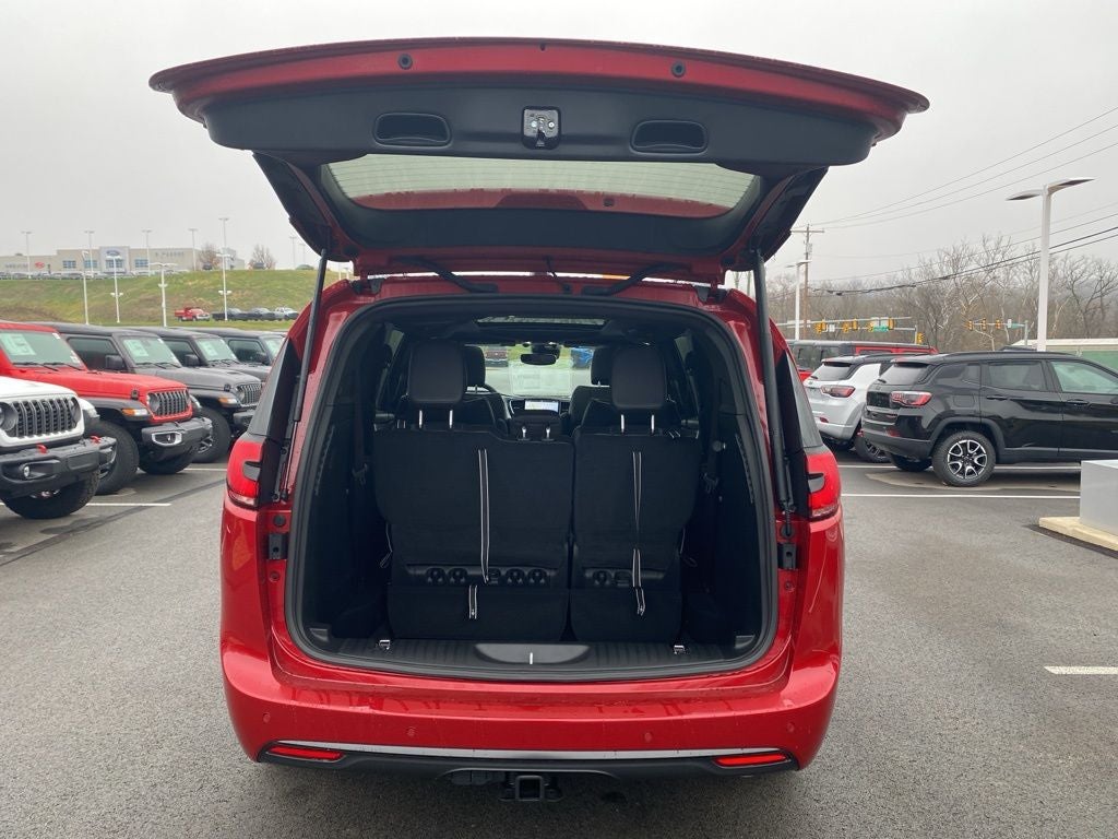 2026 Chrysler Pacifica Limited