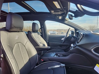 2026 Chrysler Pacifica Limited