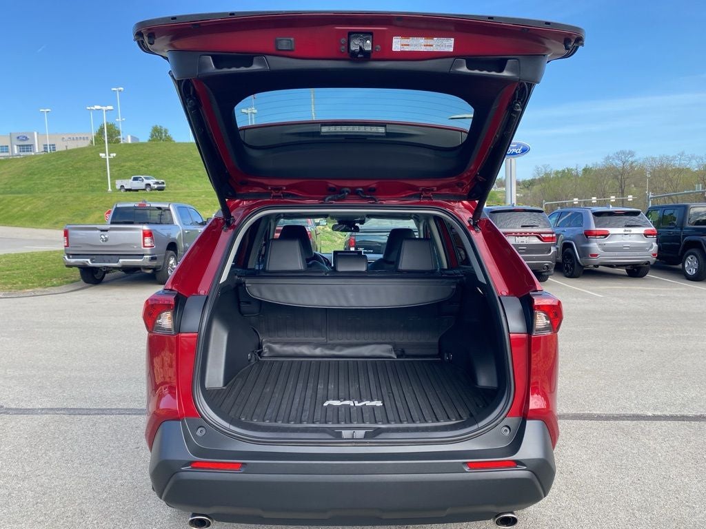 2025 Toyota RAV4 XLE Premium