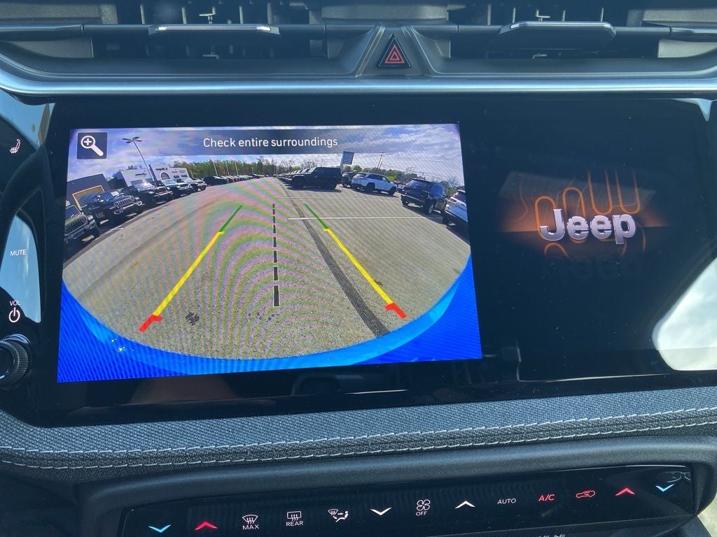 2026 Jeep Cherokee Laredo