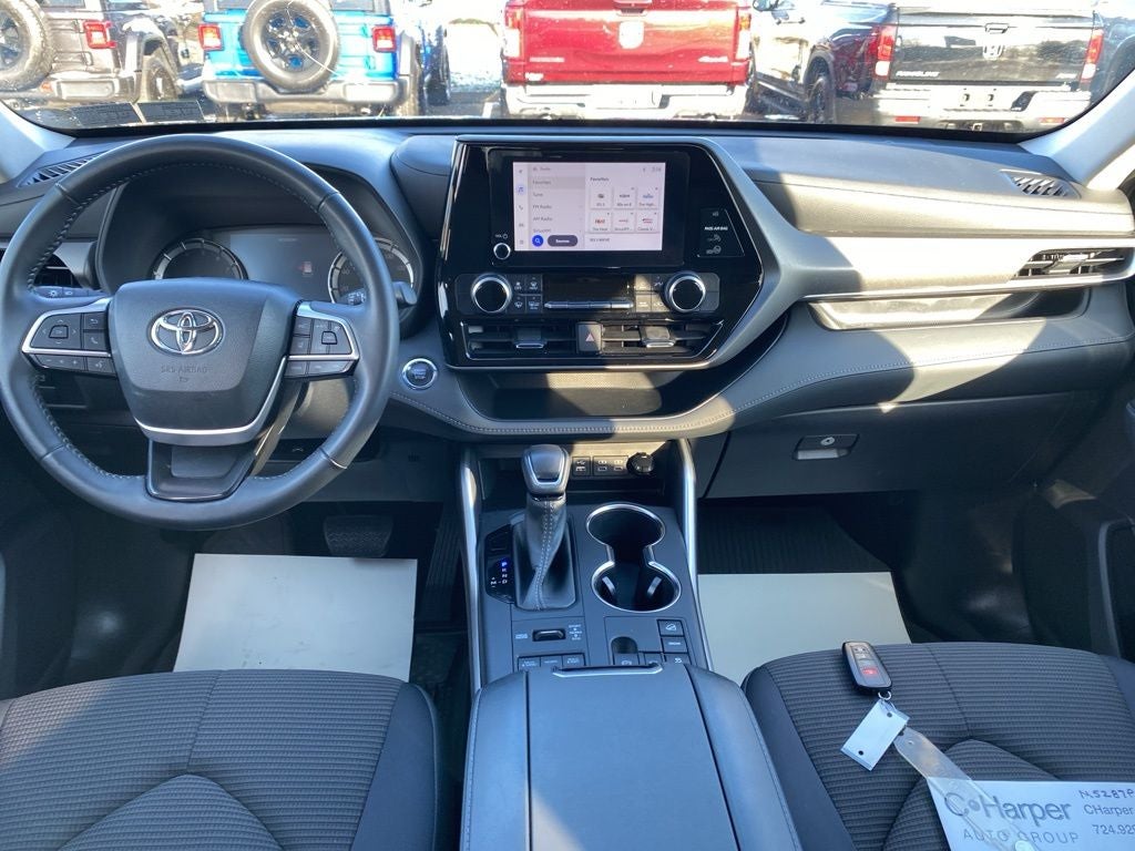 2023 Toyota Highlander LE