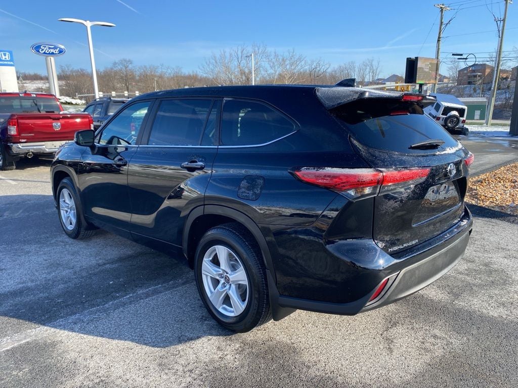 2023 Toyota Highlander LE