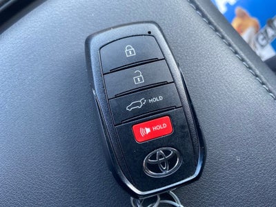 2023 Toyota Venza XLE