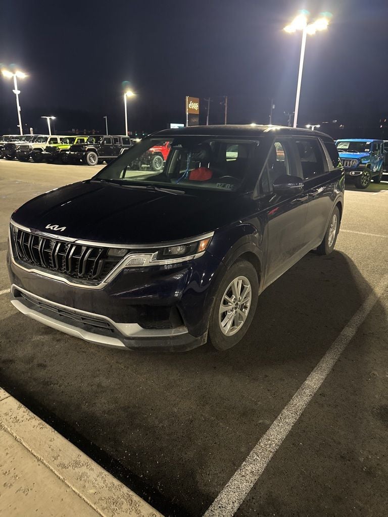 2023 Kia Carnival LX