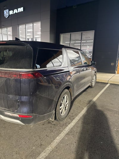 2023 Kia Carnival LX