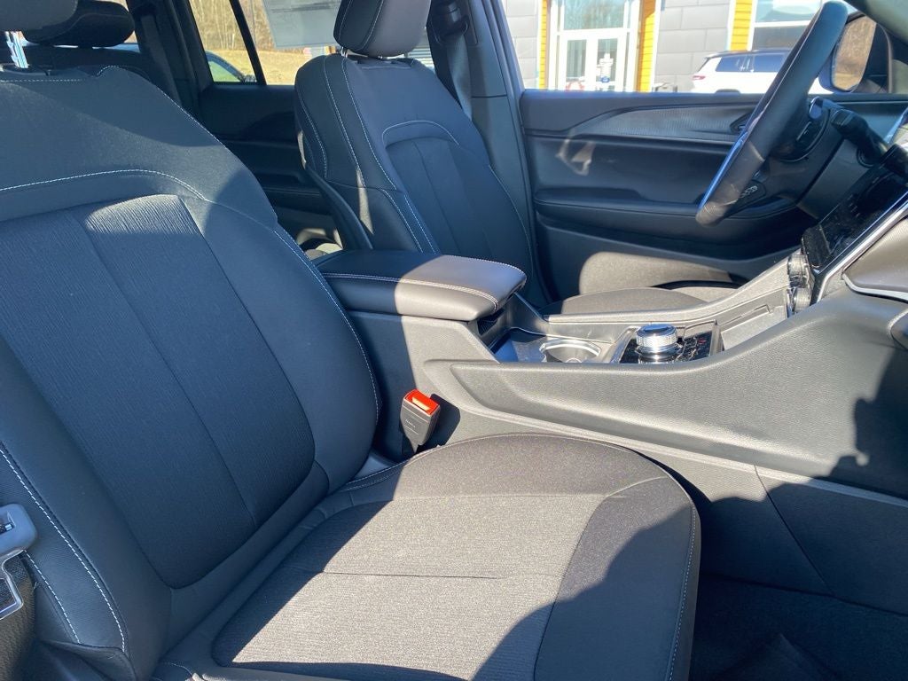 2026 Jeep Grand Cherokee GRAND CHEROKEE LAREDO 4X4