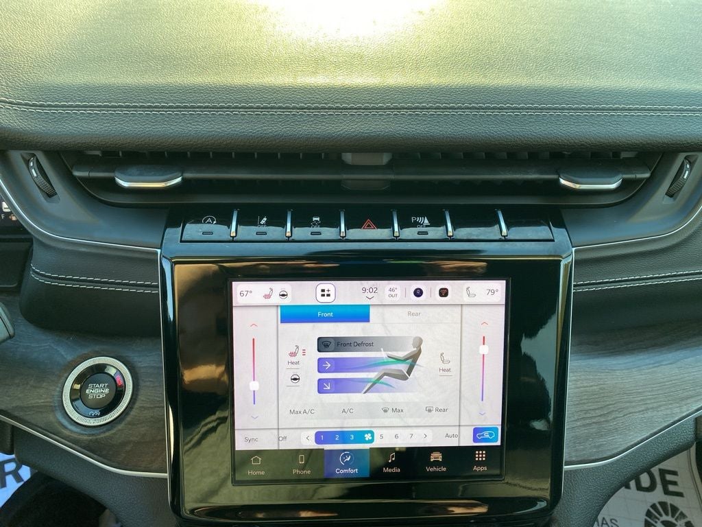 2025 Jeep Grand Cherokee GRAND CHEROKEE LAREDO X 4X4