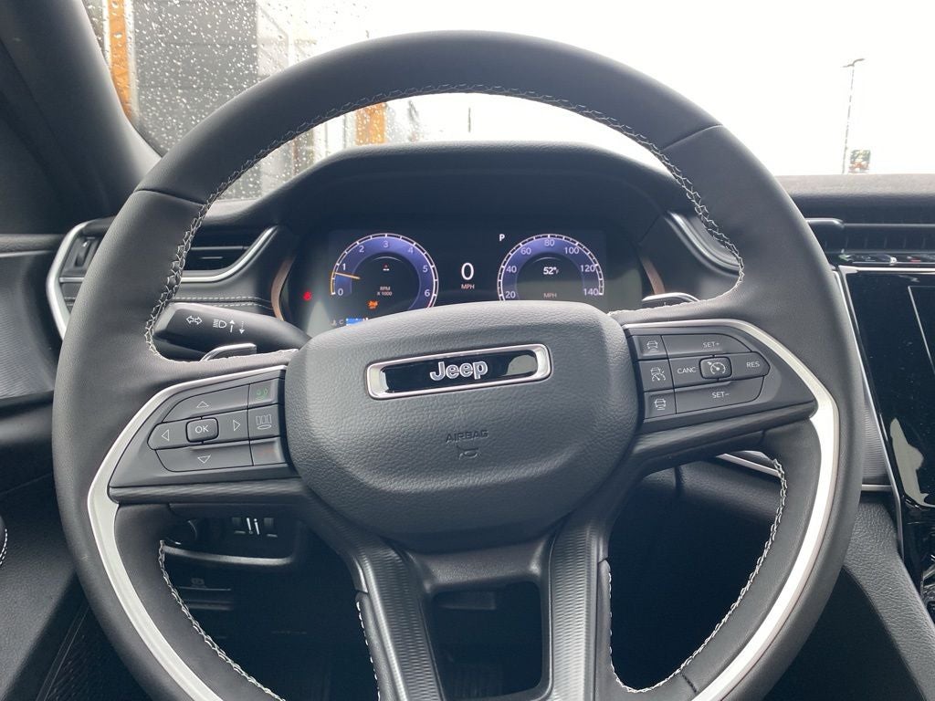 2025 Jeep Grand Cherokee GRAND CHEROKEE LAREDO X 4X4