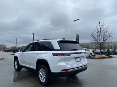 2025 Jeep Grand Cherokee GRAND CHEROKEE LAREDO X 4X4