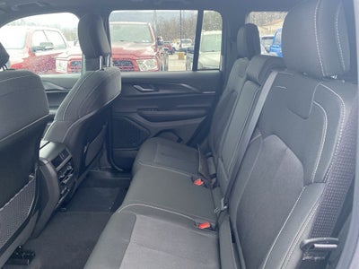 2026 Jeep Grand Cherokee GRAND CHEROKEE LAREDO X 4X4