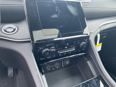 2026 Jeep Grand Cherokee GRAND CHEROKEE LAREDO X 4X4