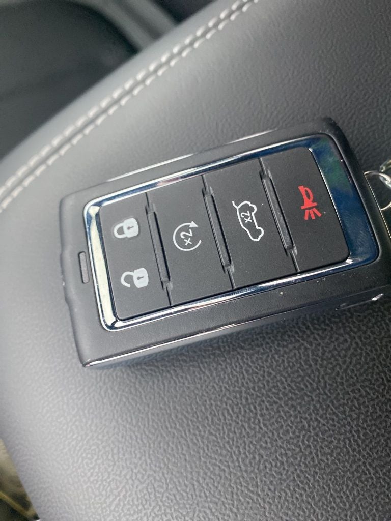 2026 Jeep Grand Cherokee GRAND CHEROKEE LAREDO X 4X4