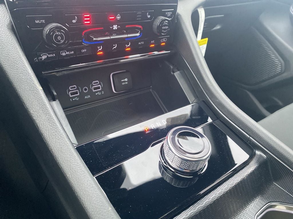 2026 Jeep Grand Cherokee GRAND CHEROKEE LAREDO X 4X4