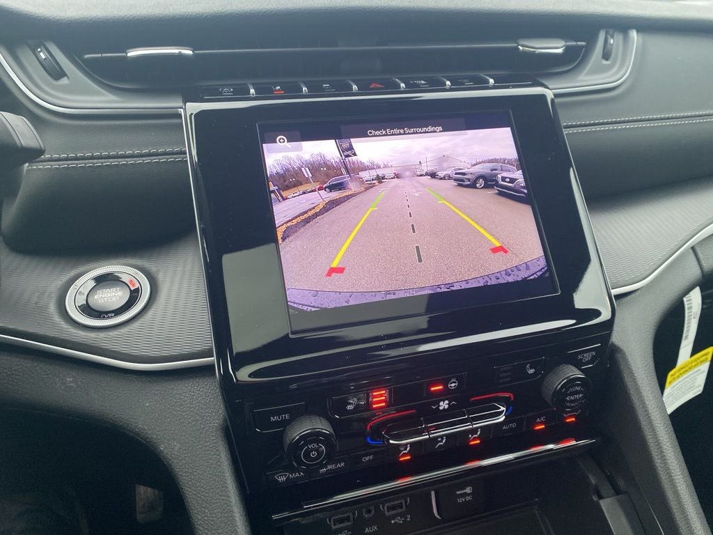 2026 Jeep Grand Cherokee GRAND CHEROKEE LAREDO X 4X4