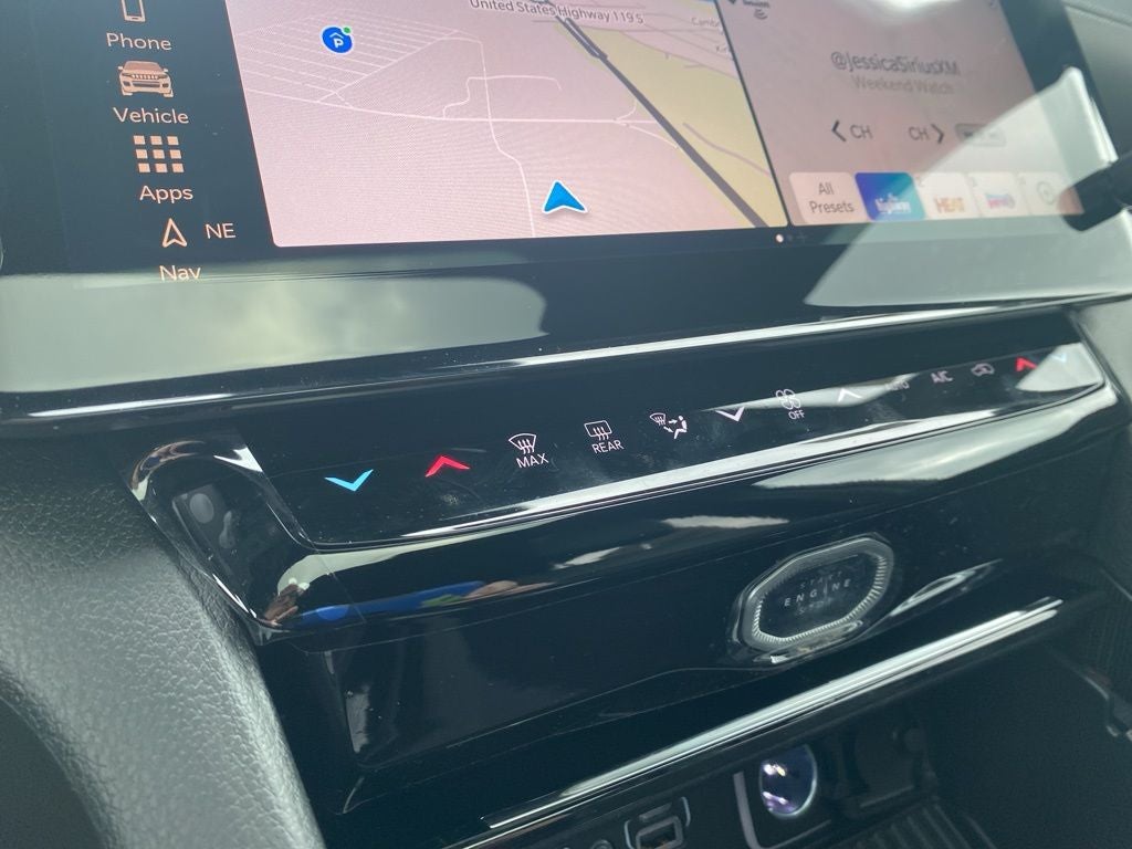 2026 Jeep Grand Cherokee GRAND CHEROKEE LAREDO 4X4