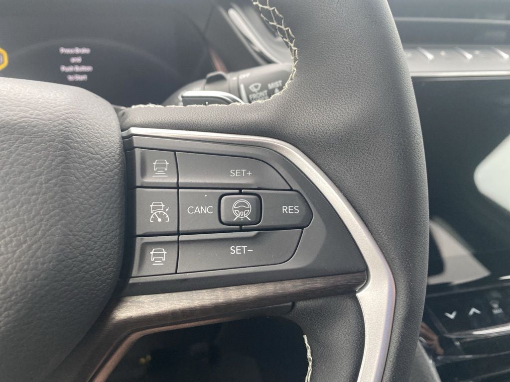 2026 Jeep Grand Cherokee GRAND CHEROKEE LAREDO ALTITUDE 4X4