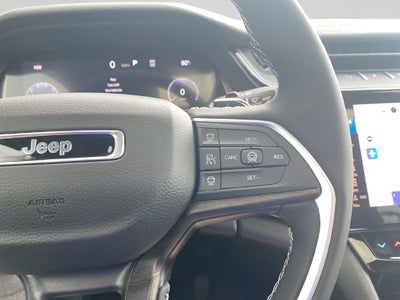 2027 Jeep Grand Cherokee Laredo Altitude